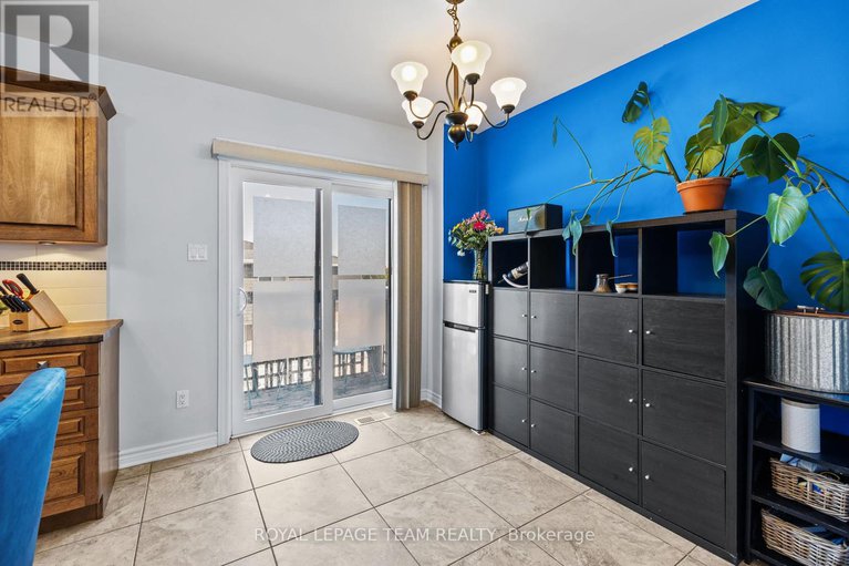 28493803/125-brilia-private/beacon-hill-south/ottawa/ontario/K1J0B7_17