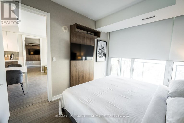 28565764/1805-111-champagne-avenue/west-centre-town/ottawa/ontario/K1S5V3_14