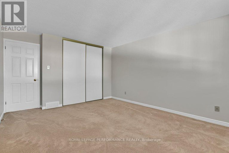 28838275/14-trusty-bay/hunt-clubwestern-community/ottawa/ontario/K1V0A3_24
