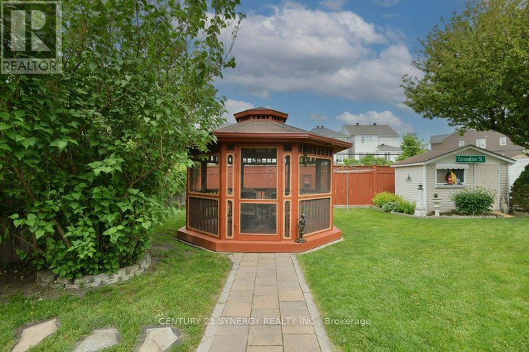 28540643/51-mika-street/stittsville-north/ottawa/ontario/K2S1K6_28
