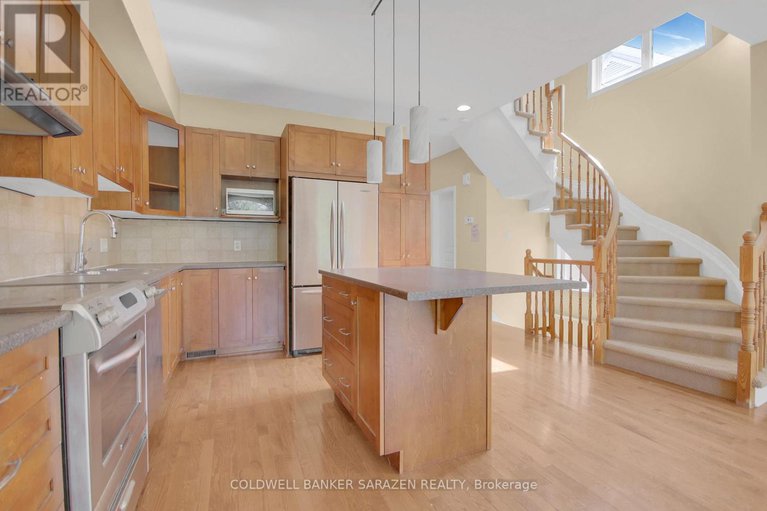 29195012/286-parkin-circle/blossom-parkkemp-parkfindlay-creek/ottawa/ontario/K1T4G8_34