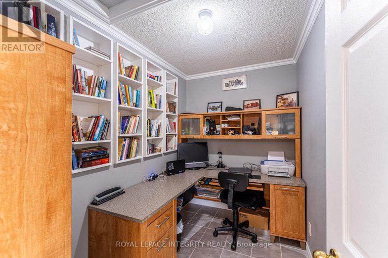 28715412/14977-country-rd-2-road/south-stormont-osnabruck-twp/south-stormont/ontario/K0C1M0_23