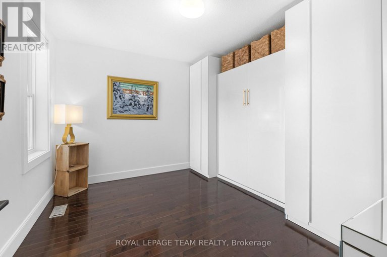 28842080/19-crichton-street/new-edinburgh/ottawa/ontario/K1M1V5_21