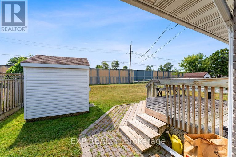 28779116/2536-roman-avenue/queensway-terrace-north/ottawa/ontario/K2B7X9_26