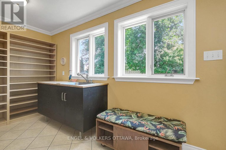 28902931/3-mohawk-crescent/bruce-farmgraham-parkqualicumbellands/ottawa/ontario/K2H7G7_26