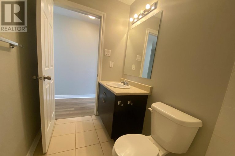 27944167/c-857-blackcomb-pvt/elmvale-acres/ottawa/ontario/K1G4E4_13