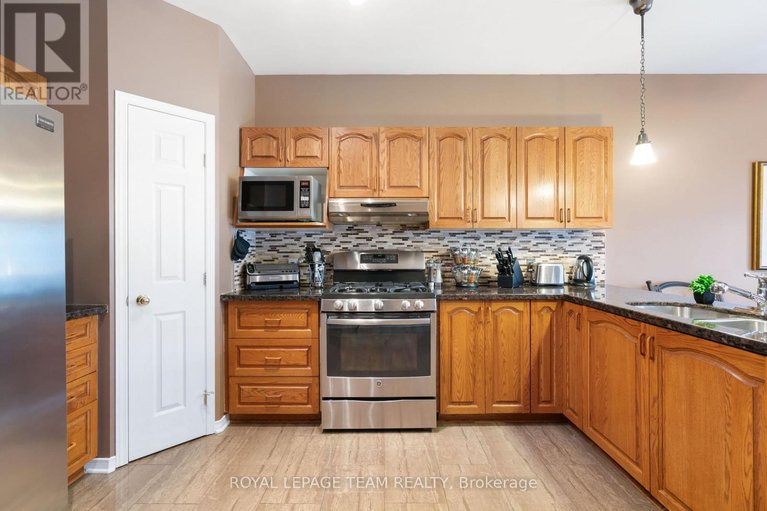 29559715/2180-valin-street/springridgeeast-village/ottawa/ontario/K4A5A9_13