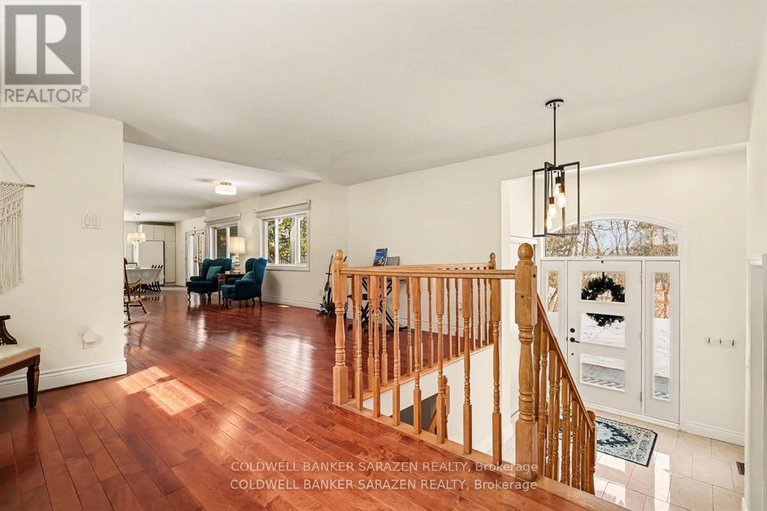 29609928/1110-dunning-road/cumberland-ridge/ottawa/ontario/K4C1P5_4