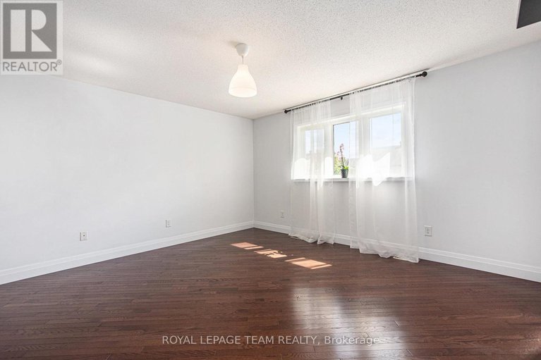 28845855/609-gazebo-street/riverside-southgloucester-glen/ottawa/ontario/K4M0B5_13