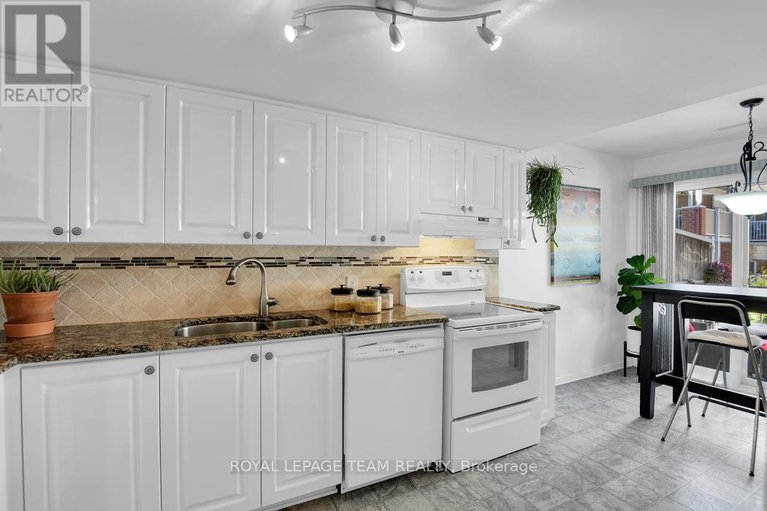 28933670/299-nepean-street/ottawa-centre/ottawa/ontario/K1R5G2_11