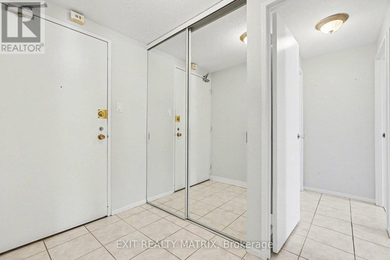 29297369/1021-3100-carling-avenue/bayshore/ottawa/ontario/K2B6J6_23