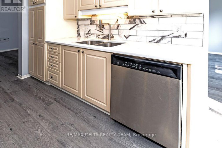 28899711/297-stoneway-drive/barrhaven-east/ottawa/ontario/K2G6E5_15