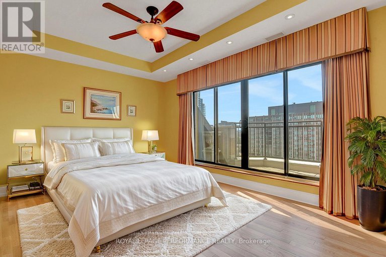 29170503/ph2-260-besserer-street/sandy-hill/ottawa/ontario/K1N1J3_11