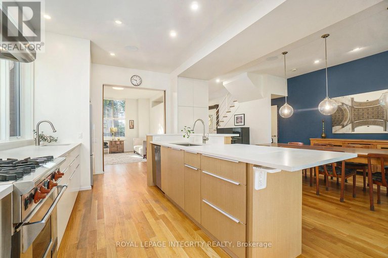 28914148/45-mcleod-street/ottawa-centregolden-triangle/ottawa/ontario/K2P0Z4_11