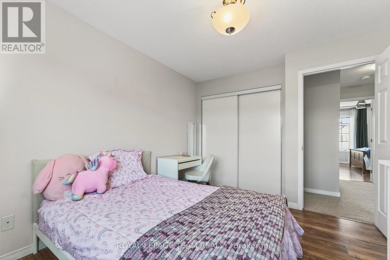 29446610/242-opus-street/emerald-meadowstrailwest/ottawa/ontario/K2S0J1_75