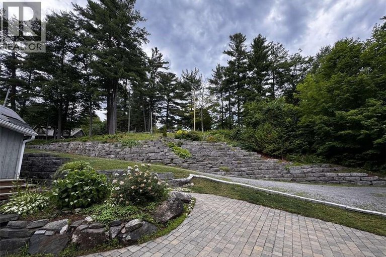 28654189/4-stackwall-lane/calabogie/ontario/K0J1H0_33