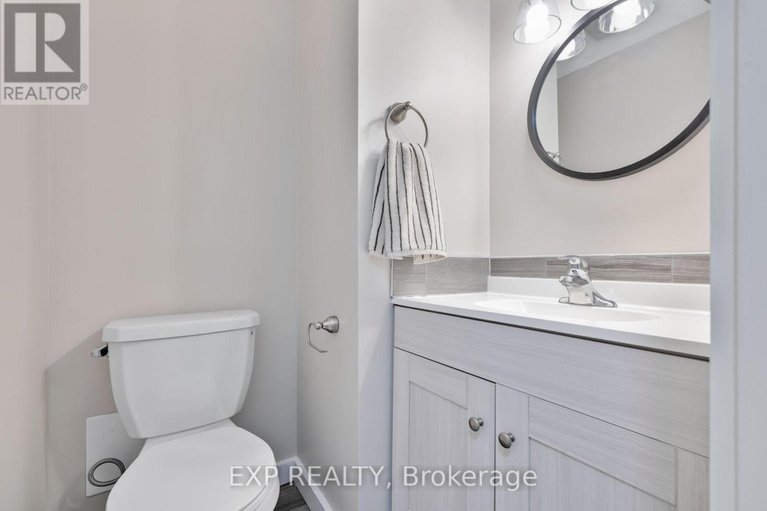 29446608/104-6470-bilberry-drive/orleans-wood/ottawa/ontario/K1C4P1_57