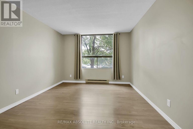 28454198/203-50-emmerson-avenue/mechanicsville/ottawa/ontario/K1Y4P7_24