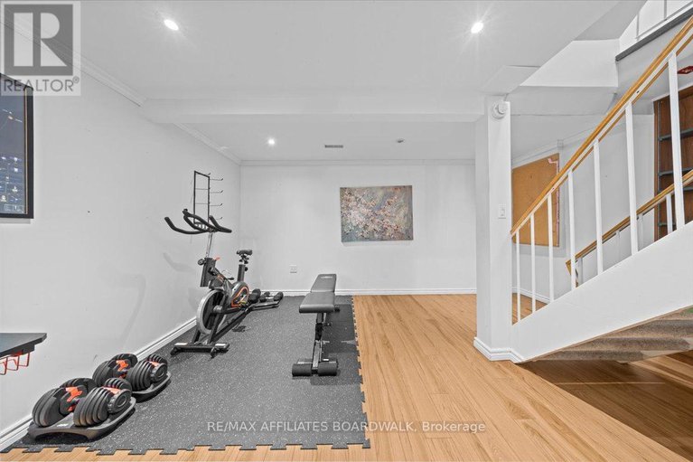 29053070/42-haywood-crescent/katimavik/ottawa/ontario/K2L2J2_33