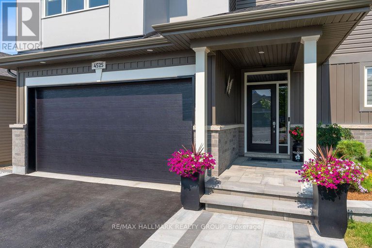 28406749/4525-kelly-farm-drive/blossom-parkkemp-parkfindlay-creek/ottawa/ontario/K1X0E7_2