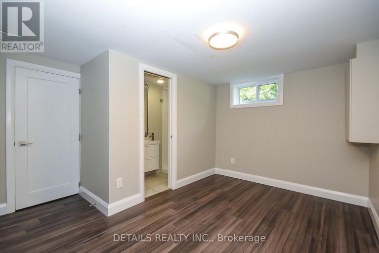 28587283/1300-field-street/bel-air-park/ottawa/ontario/K2C2R3_33
