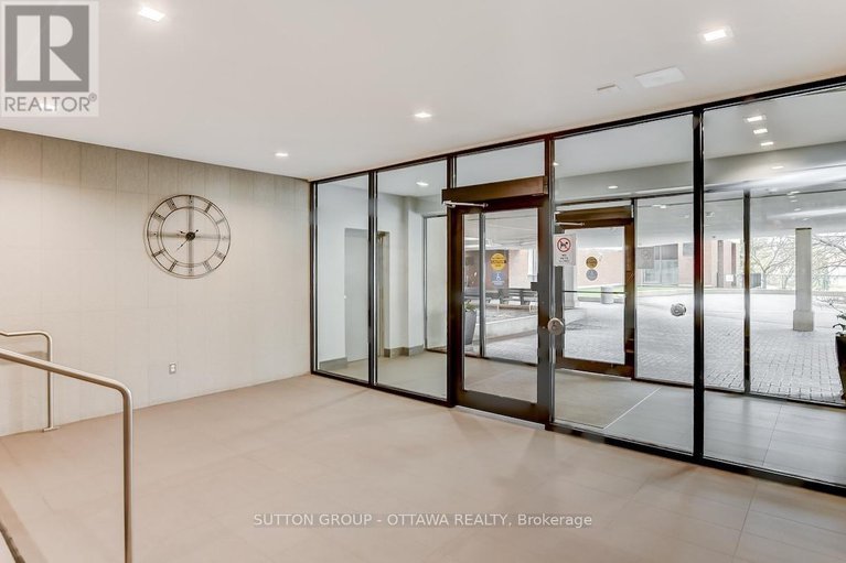 28742100/405-665-bathgate-drive/carson-meadows/ottawa/ontario/K1K3Y4_4