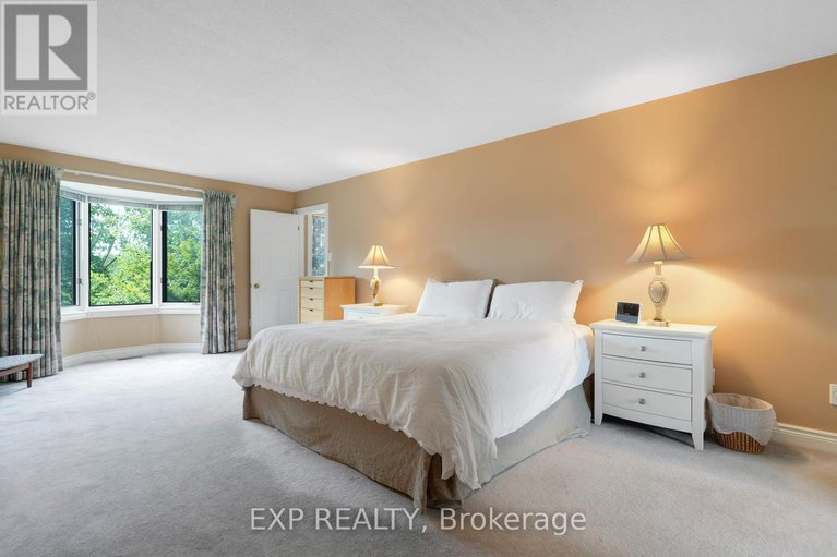 28764133/2106-lamira-street/applewood-acres/ottawa/ontario/K1H8N9_14