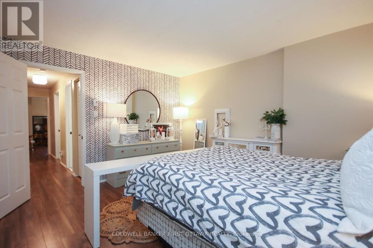 28331293/a-6702-jeanne-darc-boulevard-n/orleans-wood/ottawa/ontario/K1C6E9_25