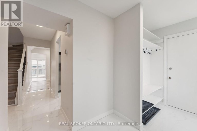 28275807/125-priam-way/westcliffe-estates/ottawa/ontario/K2H8S7_4