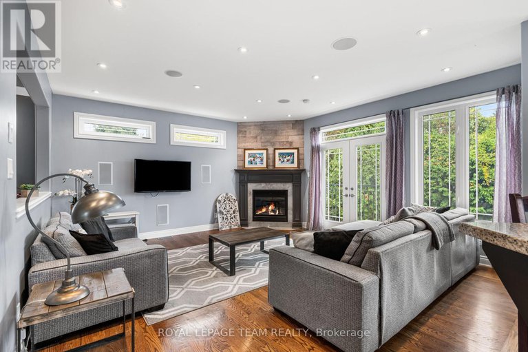 28807966/49-savuto-way/meadowlandscrestview/ottawa/ontario/K2G2T2_12