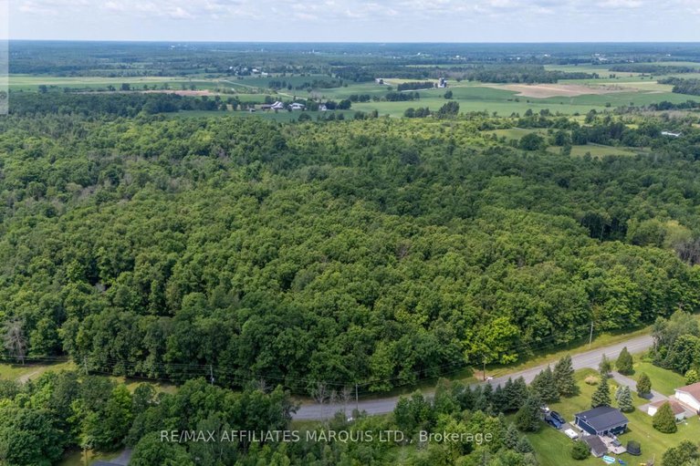 28562923/5454-nine-mile-road/south-glengarry-charlottenburgh-twp/south-glengarry/ontario/K0C1S0_34