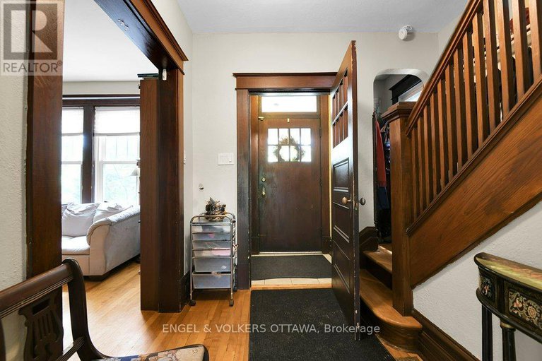 28421579/141-minto-place/rockcliffe/ottawa/ontario/K1M0B6_9