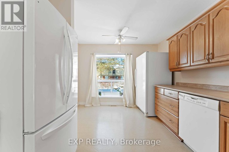 29346326/38-820-cahill-drive-w/hunt-club/ottawa/ontario/K1V9K4_12