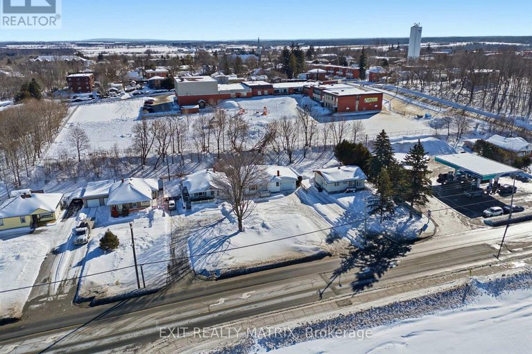 29373257/5811-highway-34-road/vankleek-hill/champlain/ontario/K0B1R0_34