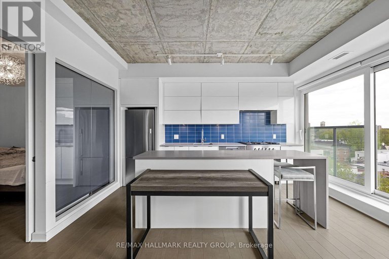 28946021/607-135-barrette-street/vanier/ottawa/ontario/K1L7Z9_9