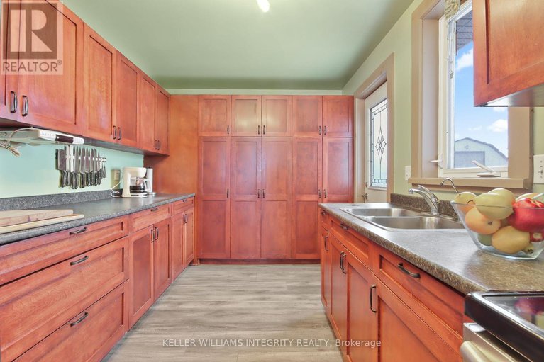 27974280/13109-county-road-3-road/north-dundas-winchester-twp/north-dundas/ontario/K0C2K0_4