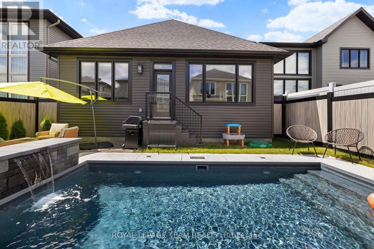 29213953/432-gidran-circle/emerald-meadowstrailwest/ottawa/ontario/K2V0P5_40