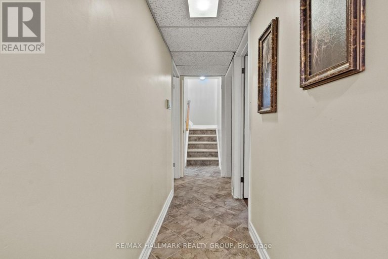 29670827/15-elm-avenue/village-of-russell/russell/ontario/K4R1B3_27