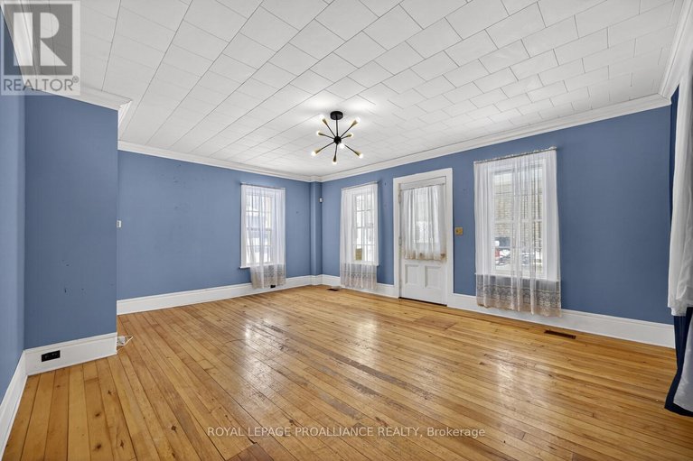 29478748/5-water-street/north-grenville-twp-kemptville-south/north-grenville/ontario/K0G1S0_4