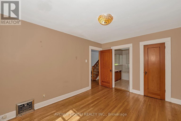 28886189/147-aylmer-avenue/old-ottawa-south/ottawa/ontario/K1S2Y1_19