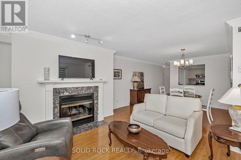 28469437/302-939-north-river-road/overbrook/ottawa/ontario/K1K3V2_11