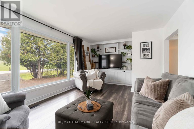28617525/2088-burnstown-road/mcnabbraeside-twps/mcnabbraeside/ontario/K7V3Z4_10