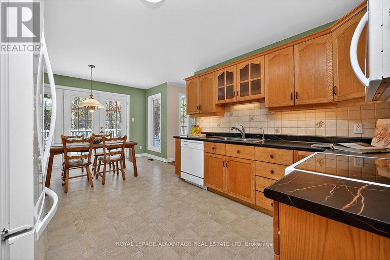 29527085/130-robert-run/drummondnorth-elmsley-north-elmsley-twp/drummondnorth-elmsley/ontario/K7H3C7_14