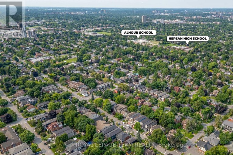 29616442/483-golden-avenue/mckellarhighland/ottawa/ontario/K2A2E4_49