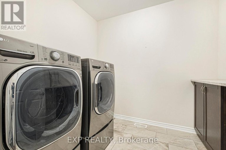 29064555/186-lamprey-street/half-moon-bay/ottawa/ontario/K2J6C3_18