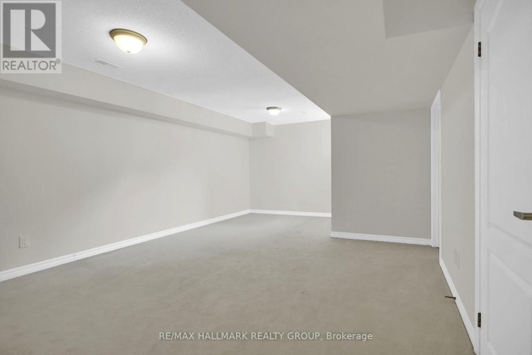 29541635/225-rivertree-street/emerald-meadowstrailwest/ottawa/ontario/K2M0J4_24