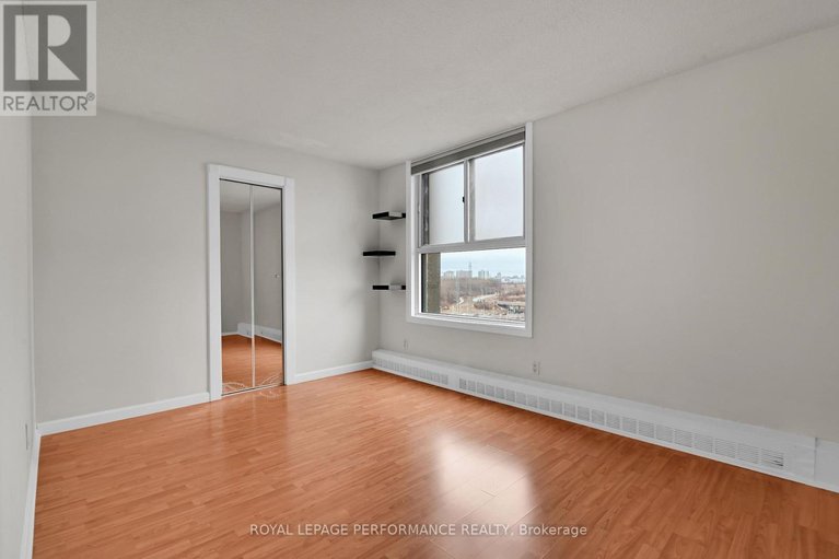 29621619/1102-1785-frobisher-lane/riverview-park/ottawa/ontario/K1G3T7_23