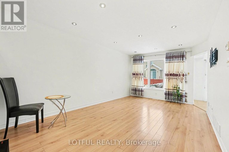 29228355/13-villandry-street/barrhaven-east/ottawa/ontario/K2G6X7_7