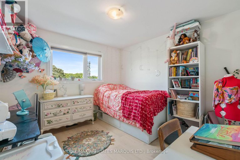 28459869/106-bishop-street-s/alexandria/north-glengarry/ontario/K0C1A0_14