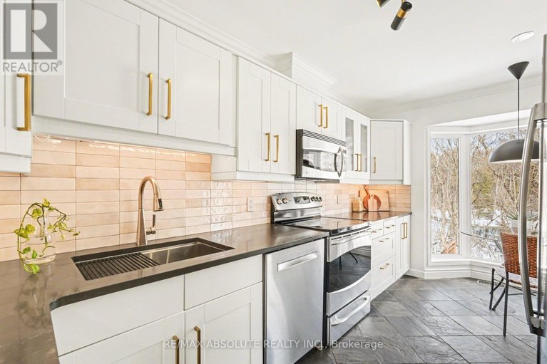 29527722/23-riverbank-court/stittsville-central/ottawa/ontario/K2S1V7_9